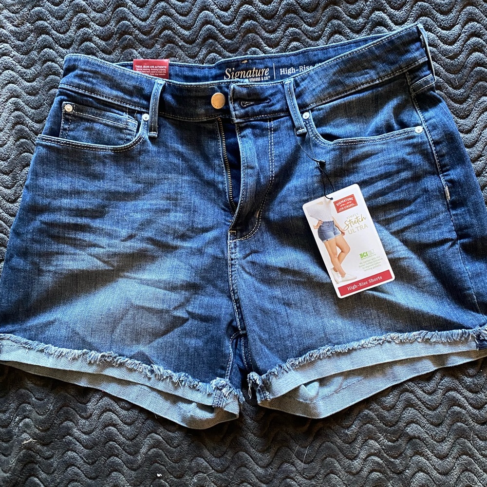 Signature by Levi Strauss high rise jean shorts